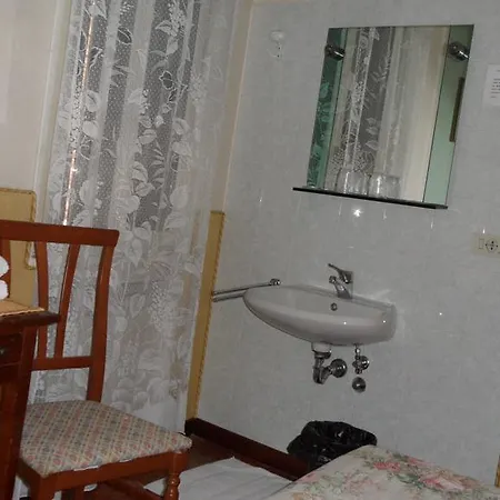 Hotel Locanda Ca' Foscari Venice Room photo